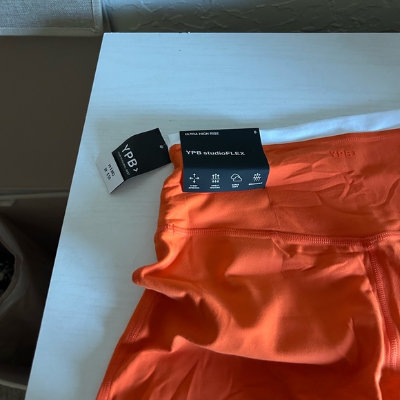 NWT Abercrombie bike short - Picture 5 of 8